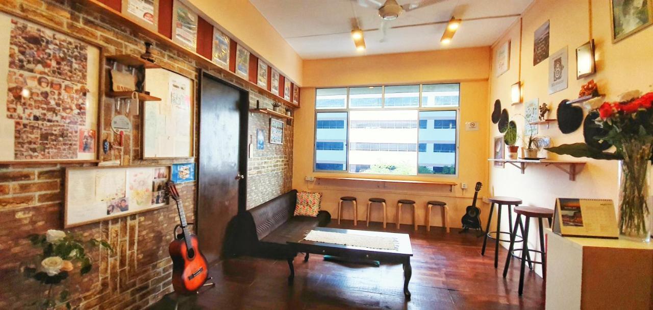Hostel Escape Backpackers KK Kota Kinabalu Exterior foto