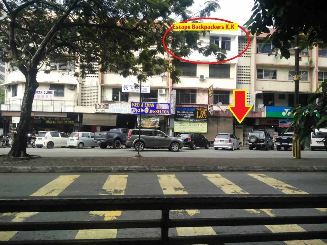 Hostel Escape Backpackers KK Kota Kinabalu Exterior foto