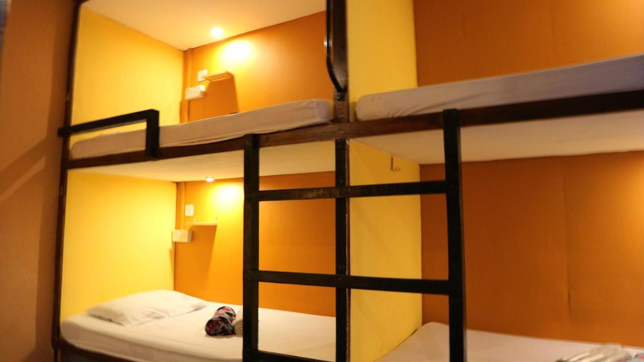 Hostel Escape Backpackers KK Kota Kinabalu Exterior foto