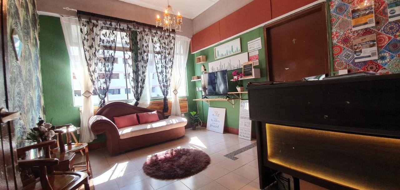 Hostel Escape Backpackers KK Kota Kinabalu Exterior foto